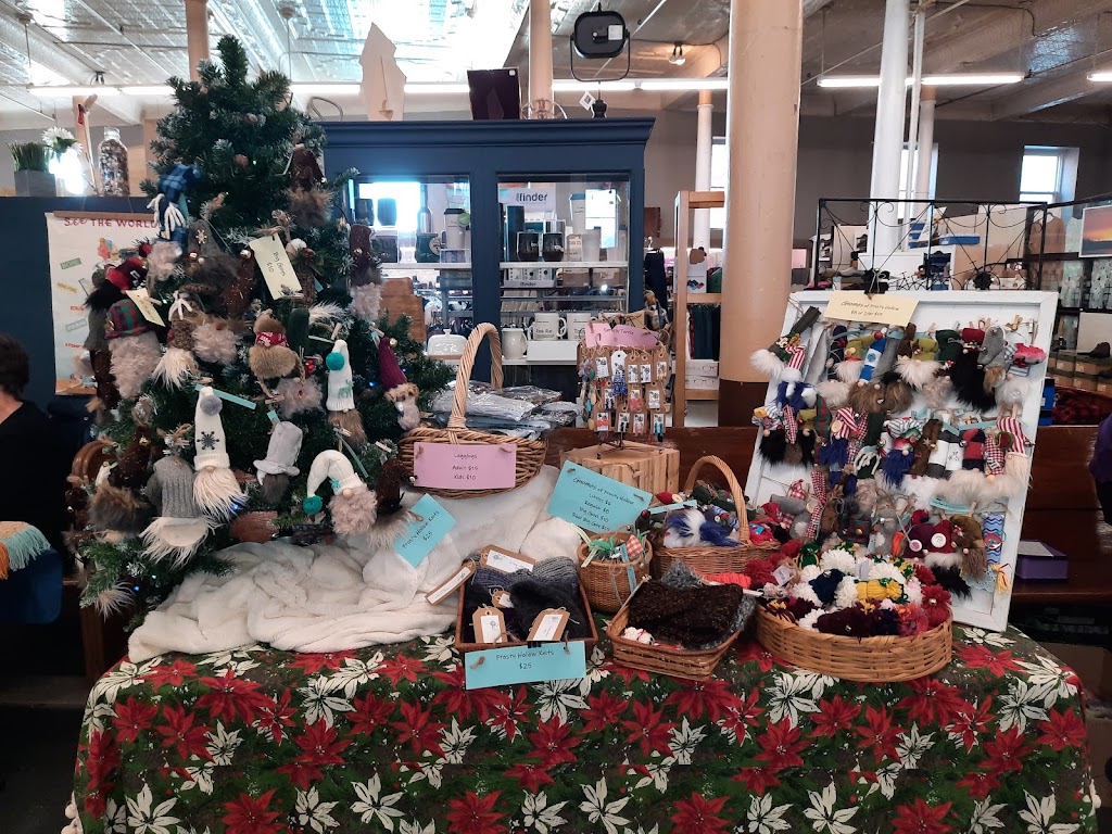 Grand Community Market | 129 Victoria St E, Amherst, NS B4H 1X9, Canada | Phone: (902) 667-7866
