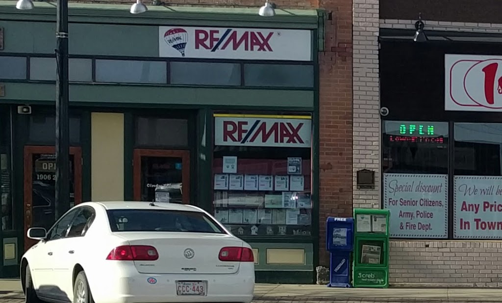 RE/MAX A C A Realty (Didsbury) | 2409 16 St A5, Didsbury, AB T0M 0W0, Canada | Phone: (403) 335-3377