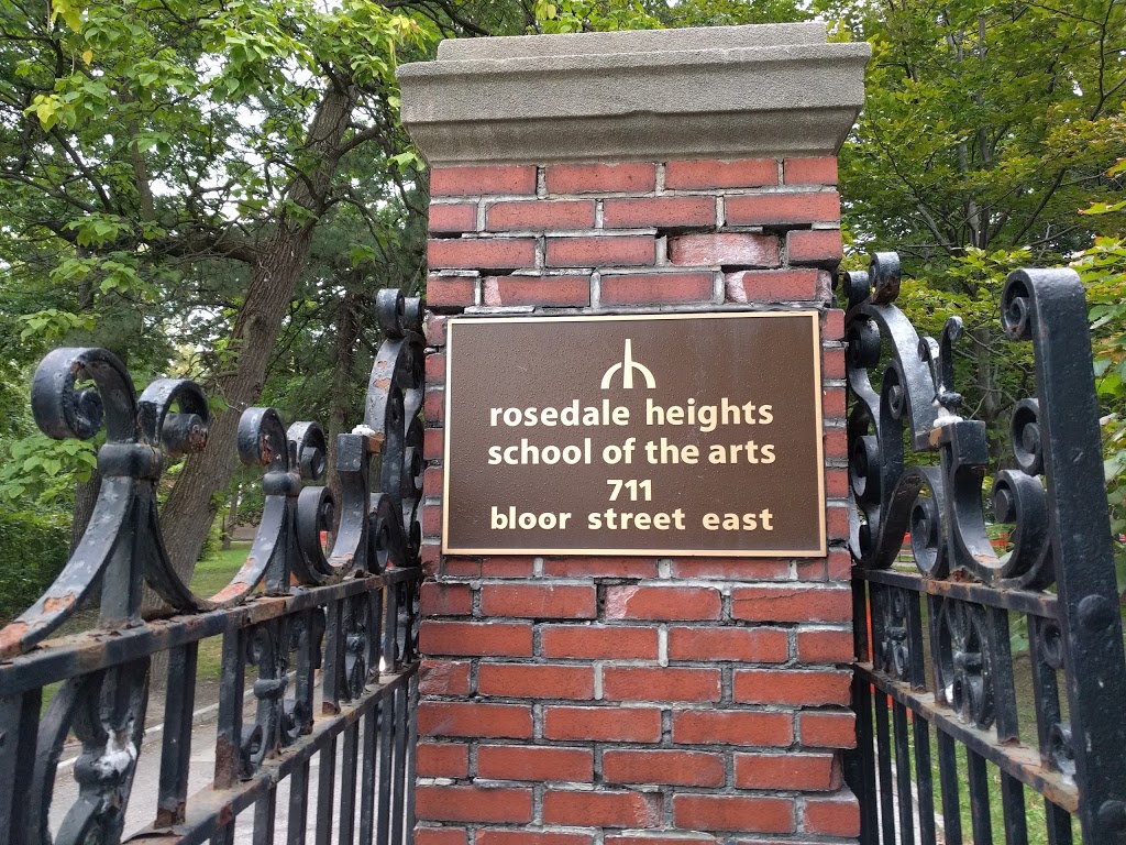 Rosedale Heights School of the Arts | 711 Bloor St E, Toronto, ON M4W 1J4, Canada | Phone: (416) 393-1580