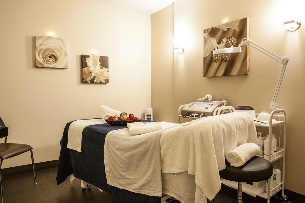 Hand & Stone Massage and Facial Spa - Pickering | 925 Liverpool Rd, Pickering, ON L1W 1S7, Canada | Phone: (905) 492-4263
