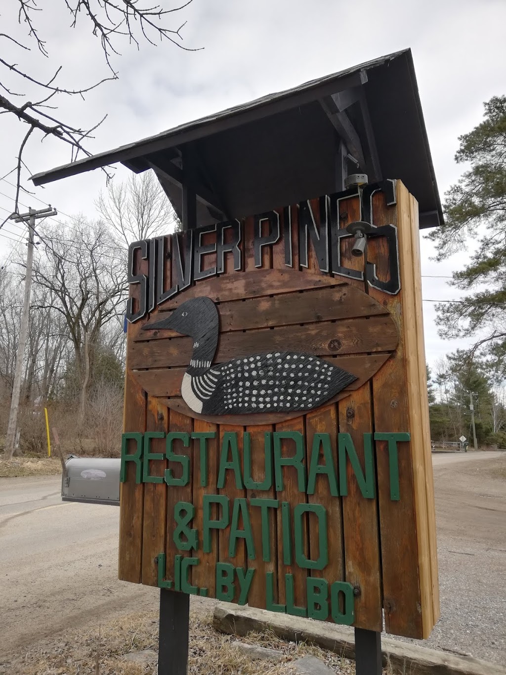 Silver Pines Restaurant Garden Room & Patio | 1613 Kilworthy Rd, Kilworthy, ON P0E 1G0, Canada