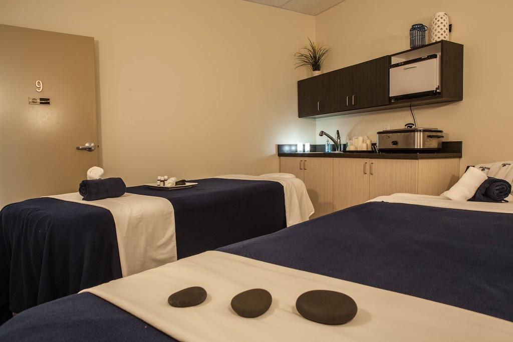 Hand & Stone Massage and Facial Spa - Bayview Village | 27 Rean Dr, North York, ON M2K 0A6, Canada | Phone: (647) 748-4263