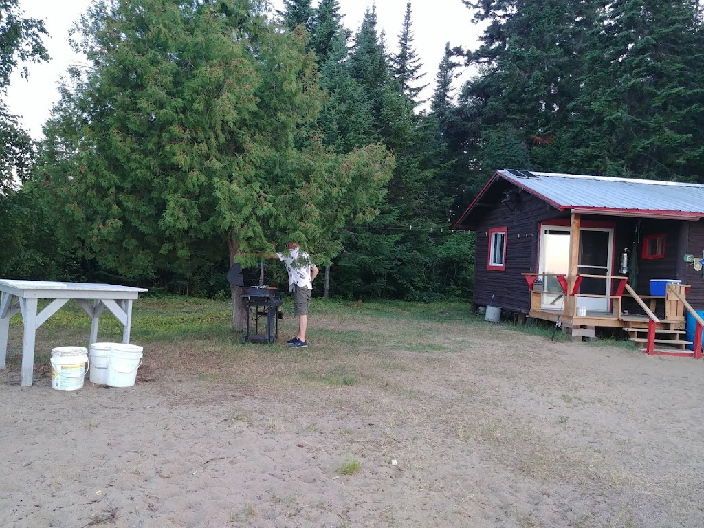 Kempt Inn Outfitter inc. | 771 2e Av, Grandes-Piles, QC G0X 1H0, Canada | Phone: (819) 538-0346