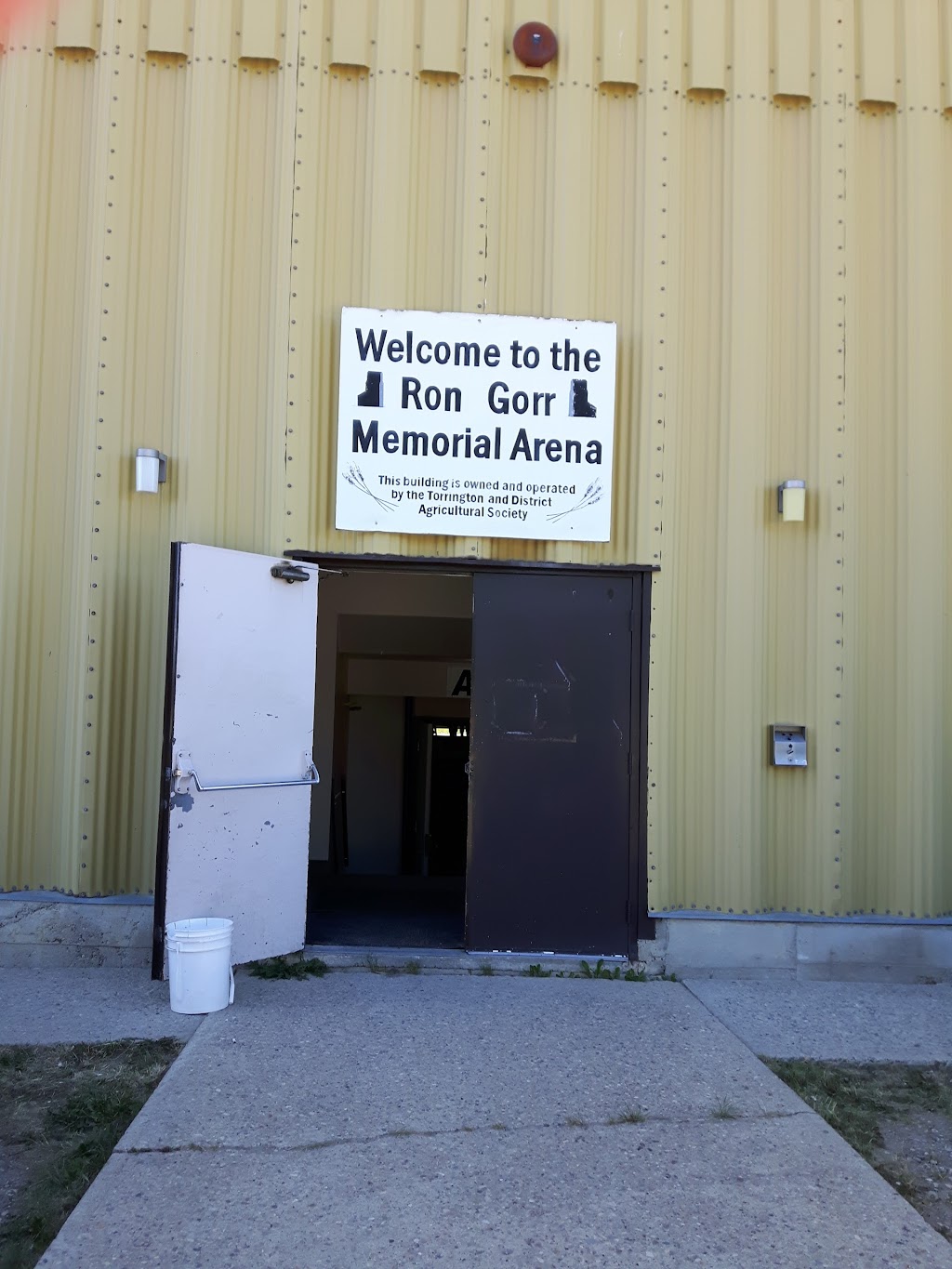 Ron Gorr Memorial Arena | 101-101, 101-101 Park Ave, Torrington, AB T0M 2B0, Canada | Phone: (403) 631-2163