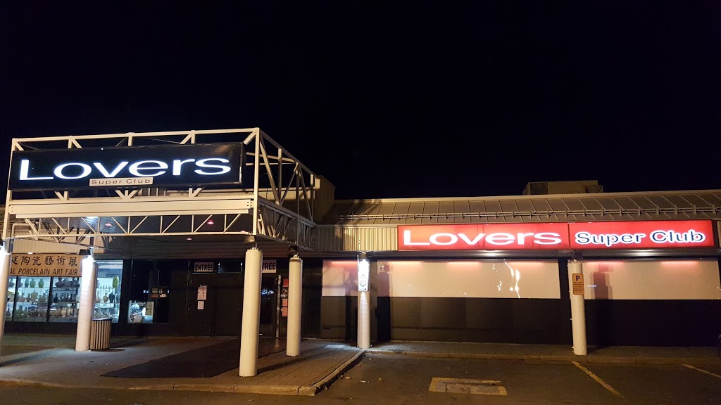 Le Lovers Nightclub | 8245 Boulevard Taschereau local a16, Brossard, QC J4Y 1A4, Canada | Phone: (450) 445-2525