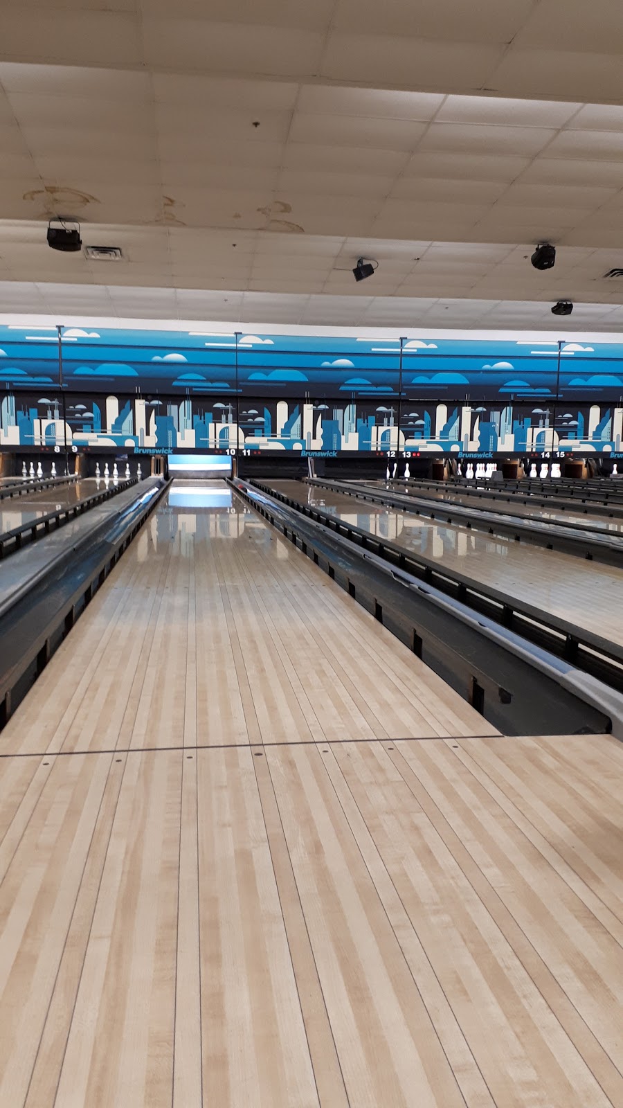 Bayfield Mall | 320 Bayfield St, Barrie, ON L4M 3C1, Canada | Phone: (705) 726-7632