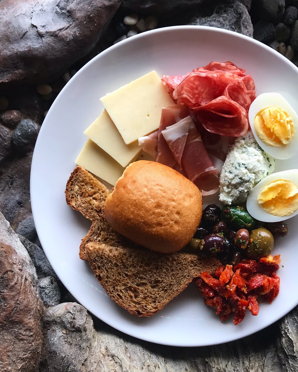 Ham & Eggmans | 3883 Rupert St, Vancouver, BC V5R 2G7, Canada | Phone: (604) 620-8942