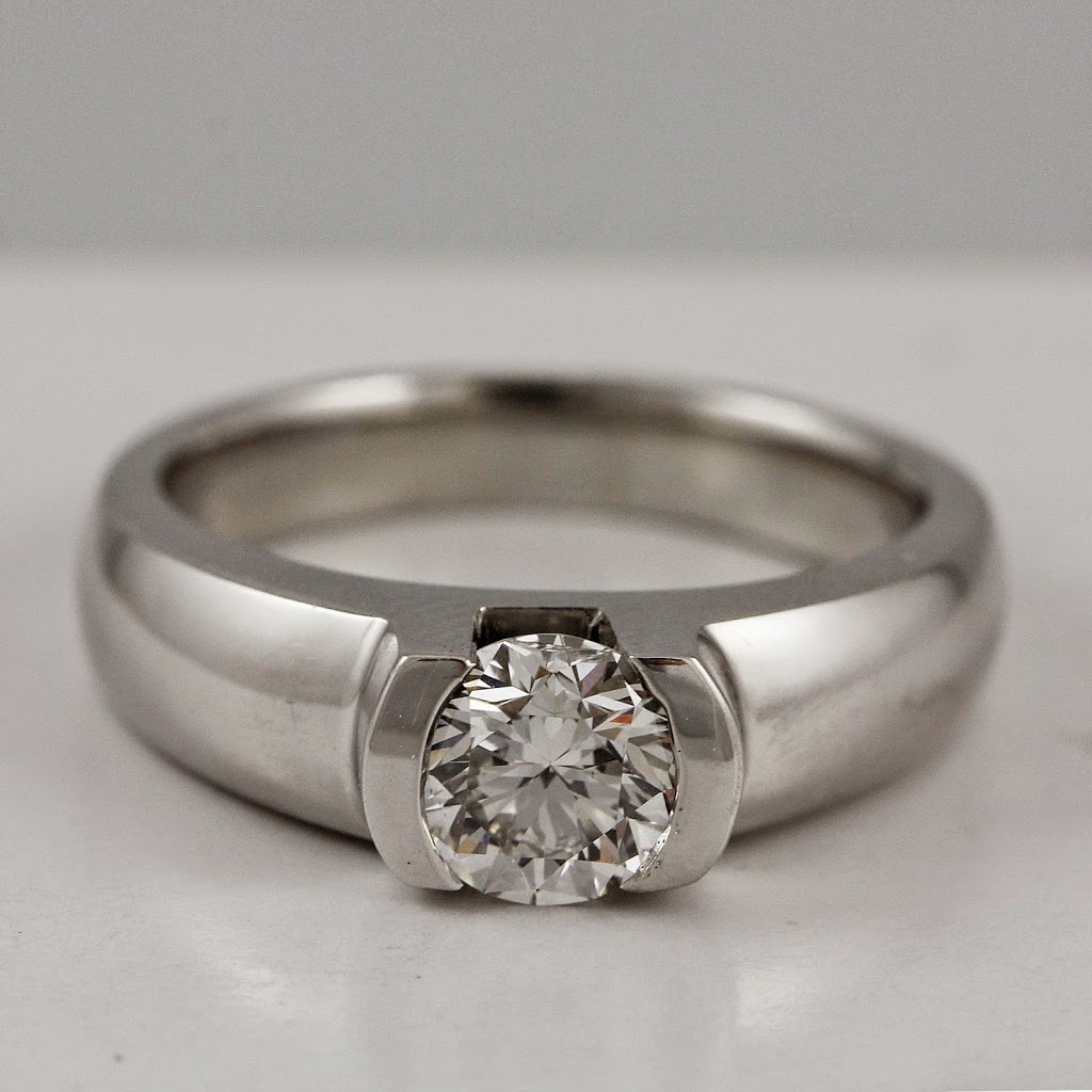 London Gold | 1011 Upper Middle Rd E, Oakville, ON L6H 5Z9, Canada | Phone: (905) 337-0051
