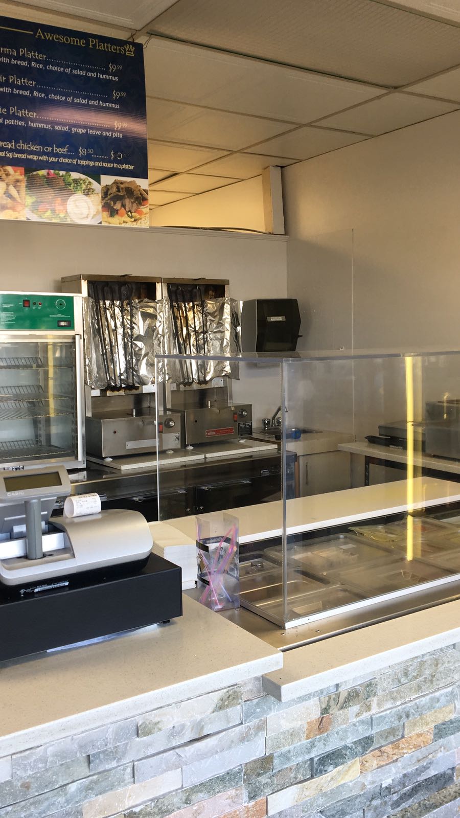 Donair Palace | 3604 52 Ave NW #111, Calgary, AB T2L 1V9, Canada | Phone: (403) 457-6011