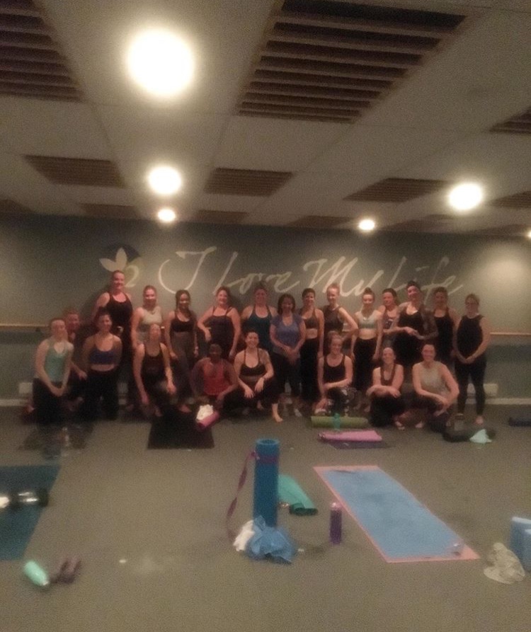 Oxygen Yoga and Fitness Sherwood Park | 1020 Sherwood Dr Unit 128, Sherwood Park, AB T8A 2G4, Canada | Phone: (780) 718-4829