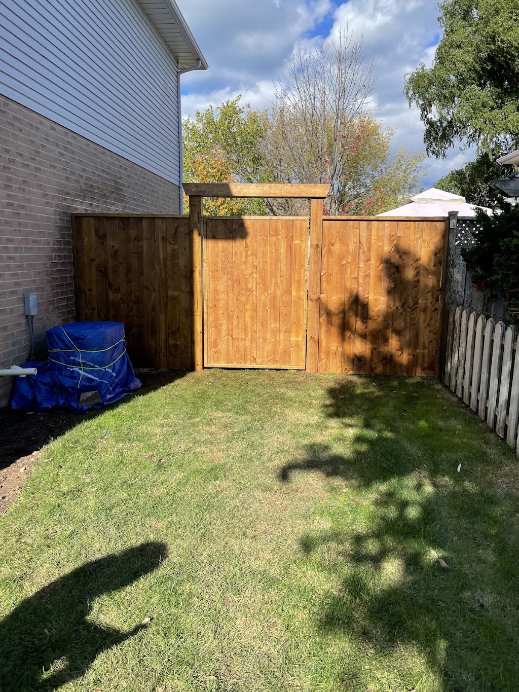 Niagara Fence Builders | 4187 Cassandra Dr, Beamsville, ON L0R 1B7, Canada | Phone: (289) 969-4410