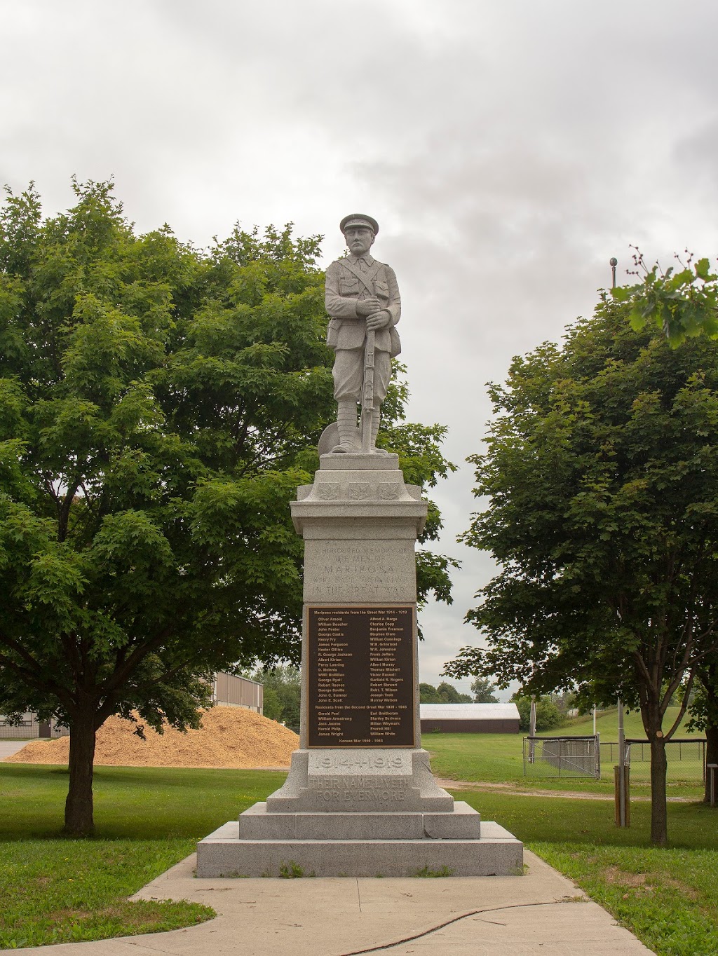 Oakwood Cenotaph | 1010 Eldon Rd, Kawartha Lakes, ON K0M 1N0, Canada