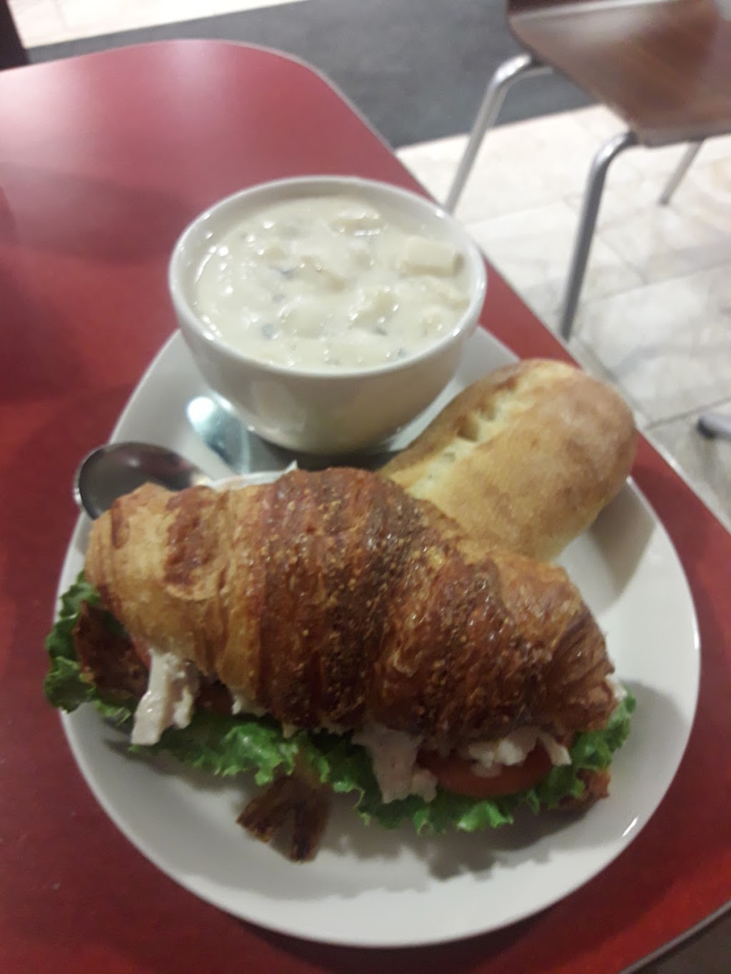 Tim Hortons | 4180 Boulevard de Shawinigan-Sud, Shawinigan, QC G9P 4G2, Canada | Phone: (819) 537-4052