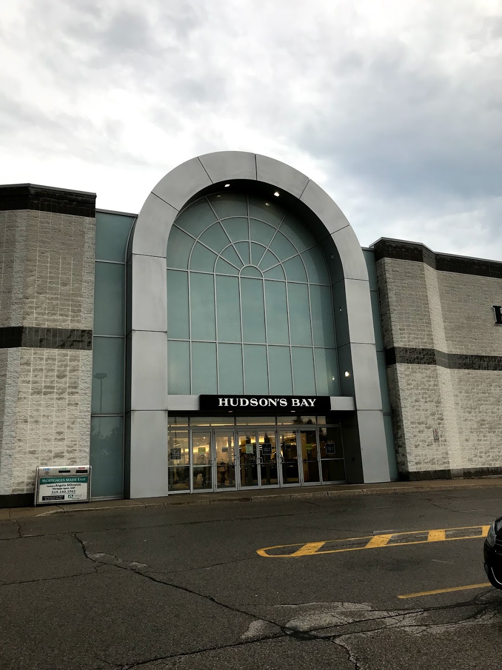 The Bay | Cambridge Centre, 355 Hespeler Rd, Cambridge, ON N1R 6B3, Canada | Phone: (519) 622-4919