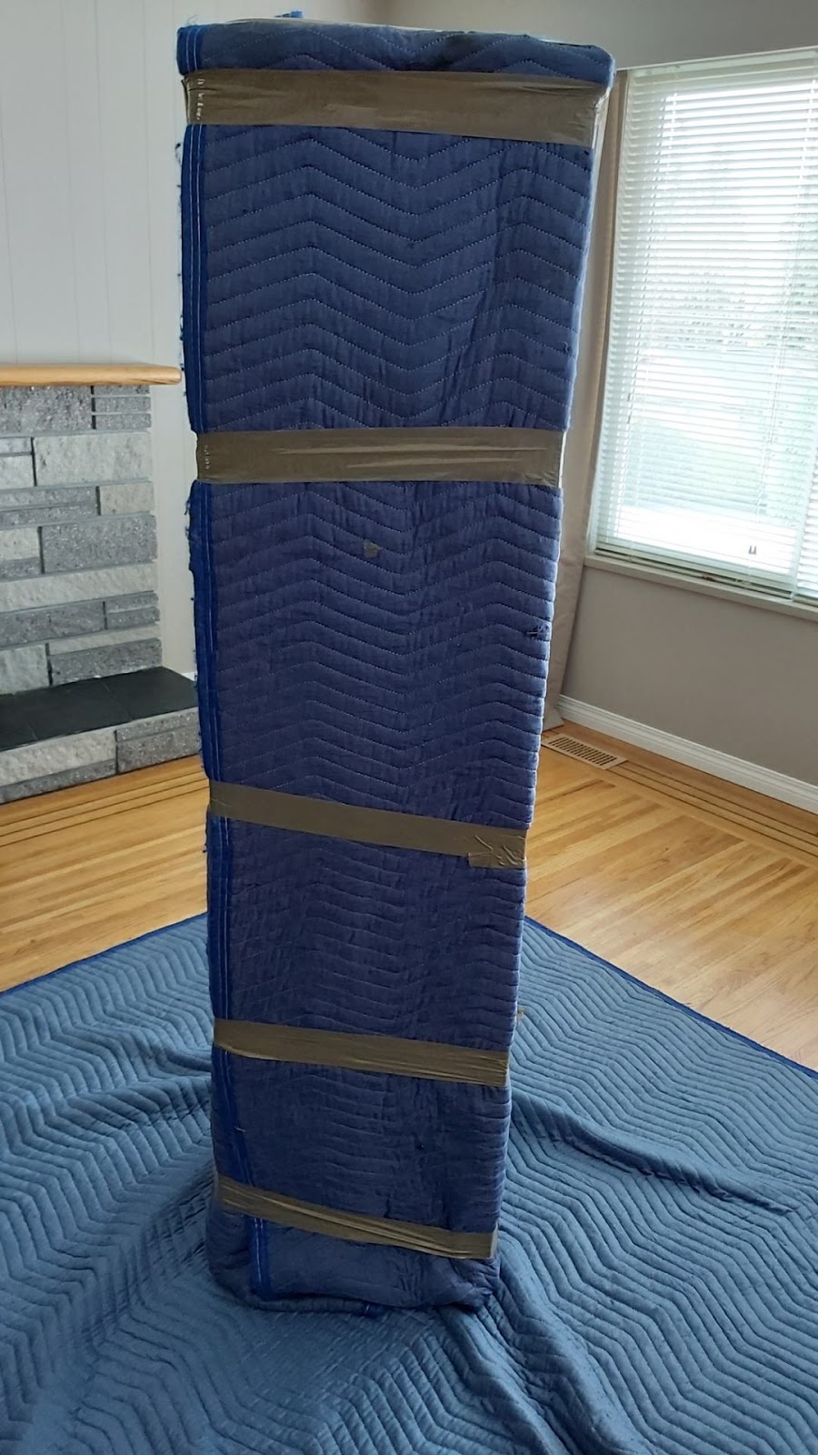 Hands down best movers Ltd | 14128 115 Ave, Surrey, BC V3R 2P6, Canada | Phone: (778) 628-6301