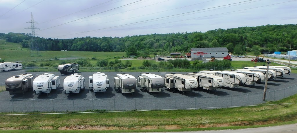 Roulottes Evasion.com Inc | 600 Rue du Parc-Industriel, Sherbrooke, QC J1C 0J2, Canada | Phone: (800) 548-0878