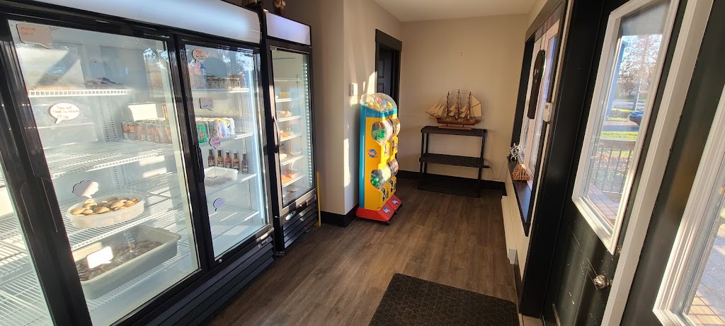 Coastal Seafood | 3908 NB-134, Shediac Bridge, NB E4R 1T7, Canada | Phone: (506) 532-2921