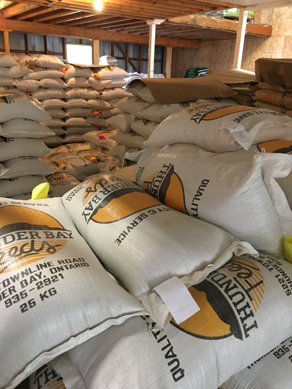 Thunder Bay Feeds | 5221 Townline Rd, Murillo, ON P7G 1G5, Canada | Phone: (807) 935-2921