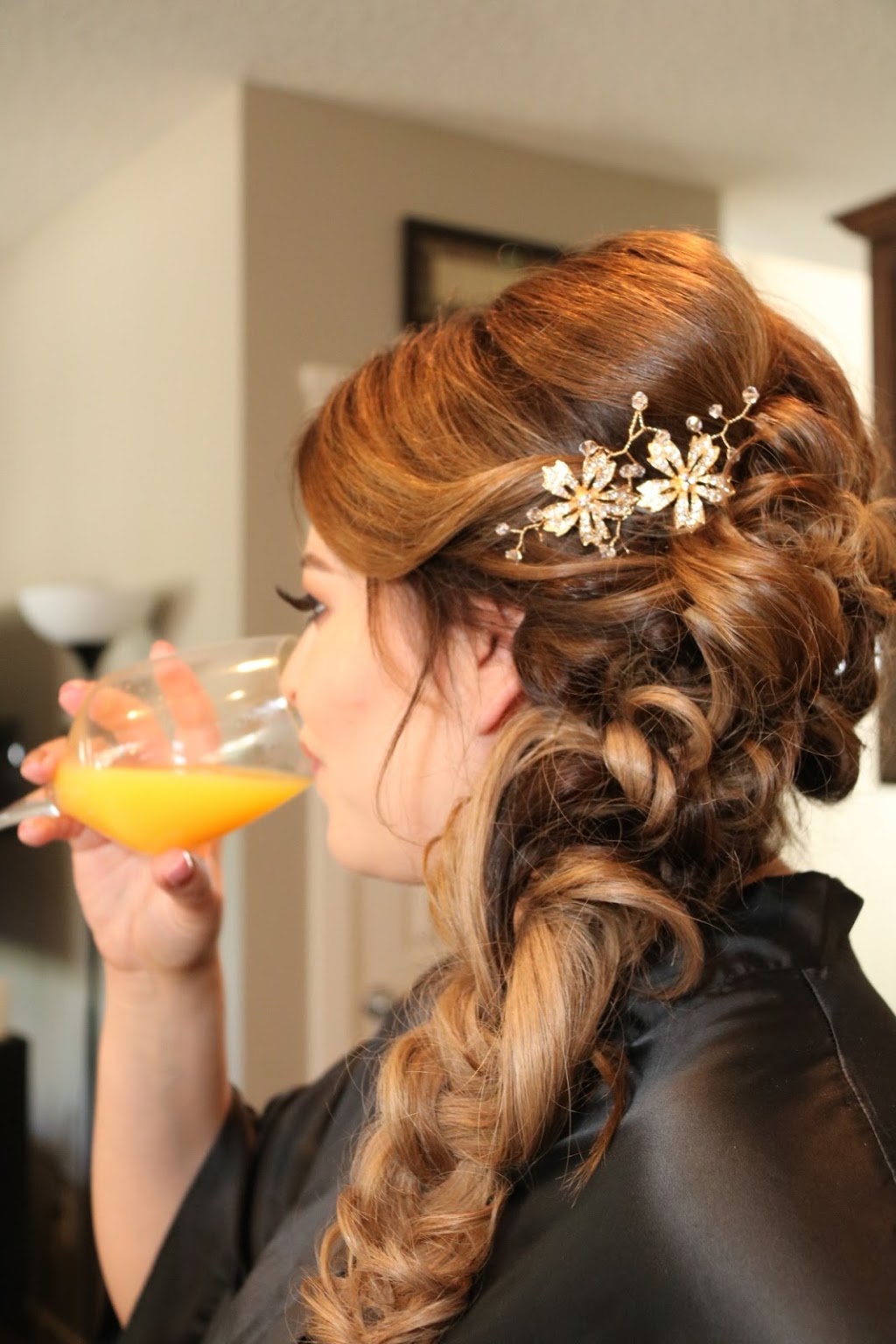 Feathers | 16737 100 St NW, Edmonton, AB T5X 3Z9, Canada | Phone: (780) 457-3175