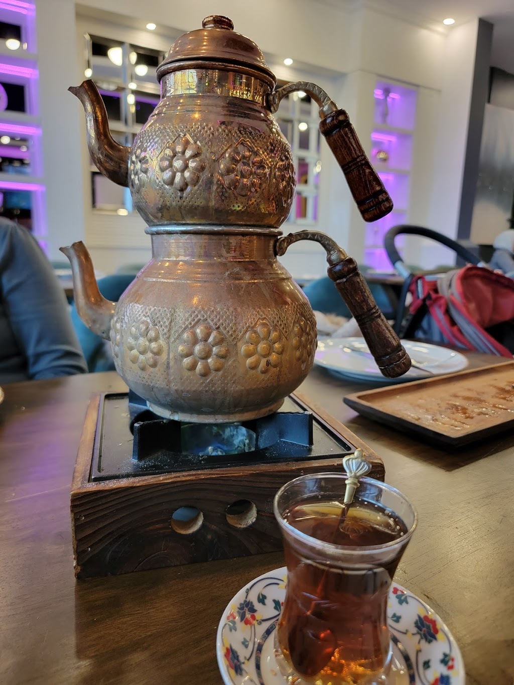 Finjan Restaurant | 2520 Postmaster Dr Unit 3, Oakville, ON L6M 0N2, Canada | Phone: (905) 465-0400