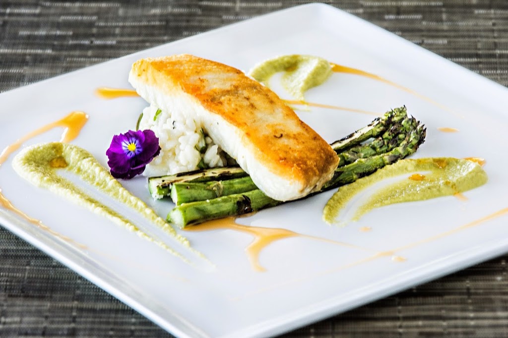 Friday Harbor House | 130 West St, Friday Harbor, WA 98250, USA | Phone: (360) 378-8455