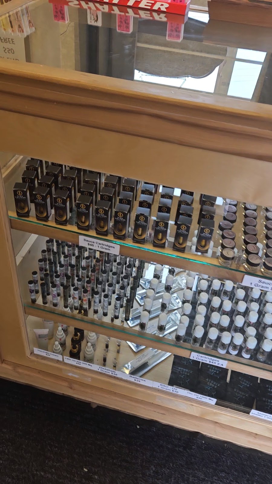 Green Coast Dispensary | 102 Snaw-Naw-As Road, Lantzville, BC V0R 2H0, Canada | Phone: (250) 802-2514