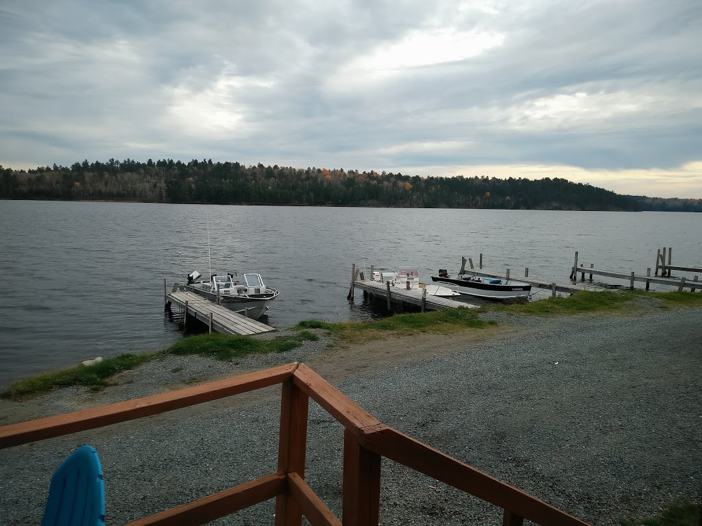 Mountain View Fishing & Hunting Lodge | 2392 Nepewassi Lake Rd, Markstay, ON P0M 2G0, Canada | Phone: (705) 853-4363