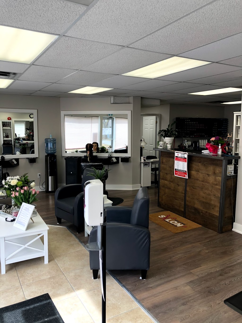 Salon21 Hair and Esthetics | 133 Queen St S, Tottenham, ON L0G 1W0, Canada | Phone: (905) 936-6256