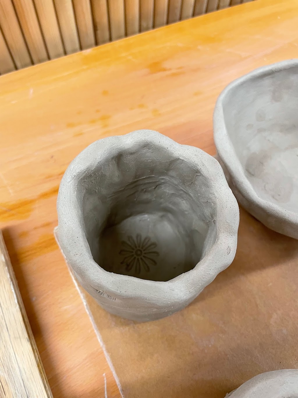 Café au Clay Pottery Studio | 1612 W 3rd Ave, Vancouver, BC V6J 1K2, Canada | Phone: (604) 923-0208