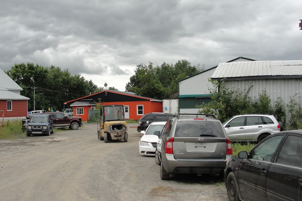 Recyclage Saint Cyrille | 6395 Rte 122, Saint-Cyrille-de-Wendover, QC J1Z 1G5, Canada | Phone: (819) 836-6666