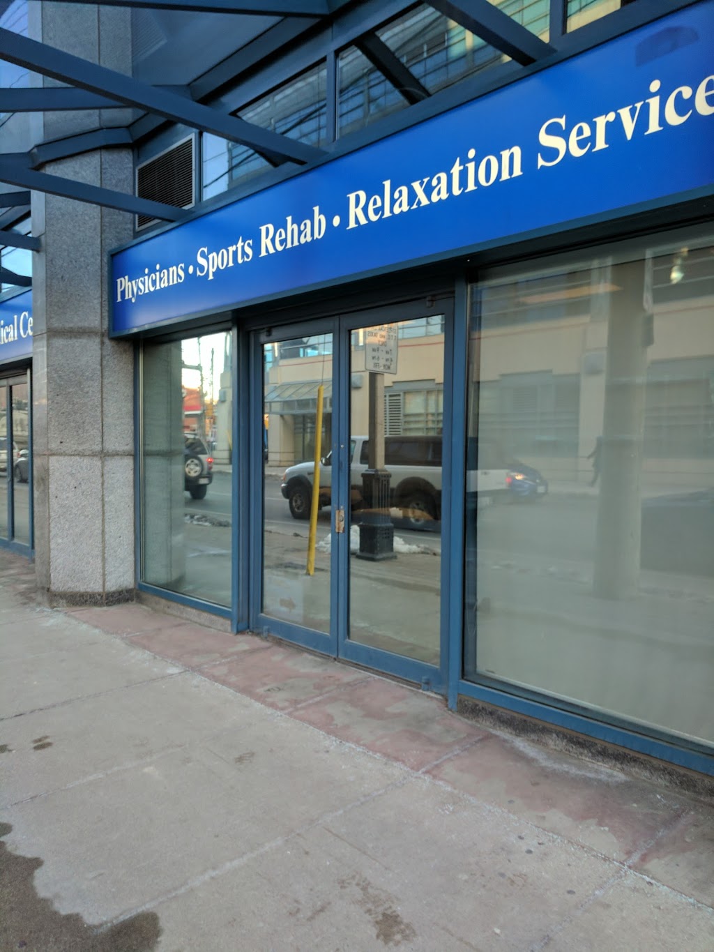 East Liberty Medical Centre | health | 901 King St W, Toronto, ON M5V 3H5, Canada | 4165996000 OR +1 416-599-6000