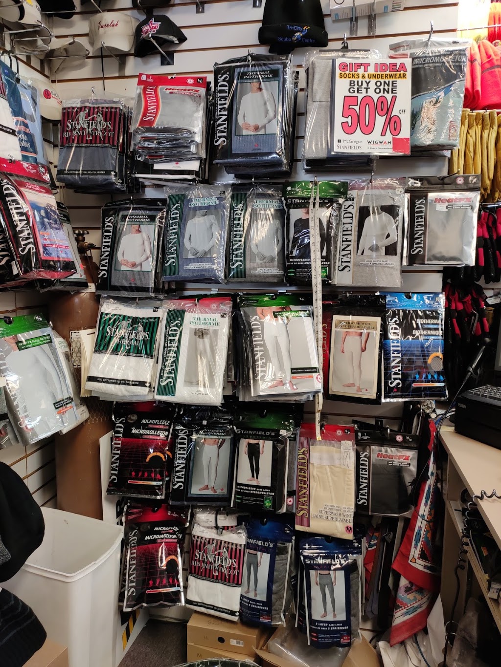 WORK & CASUAL WEAR DISTRIBUTOR | 2411 Eagle St N, Cambridge, ON N3H 4R7, Canada | Phone: (519) 650-3604
