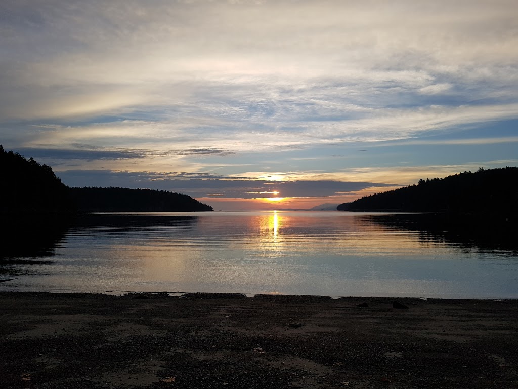 Fairview Farm B&B | 601 Bell Bay Rd, Mayne Island, BC V0N 2J1, Canada | Phone: (866) 539-5582