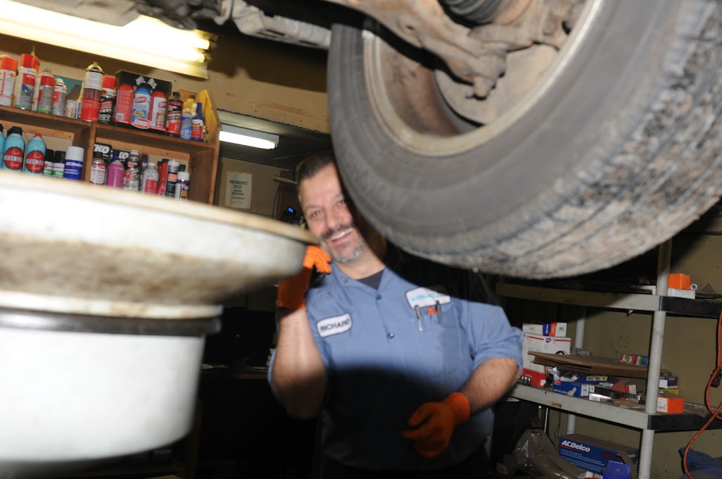 Wheelcare Mobile Auto Clinic | 36820 Hastings County Rd 62, Combermere, ON K0J 1L0, Canada | Phone: (613) 756-1896