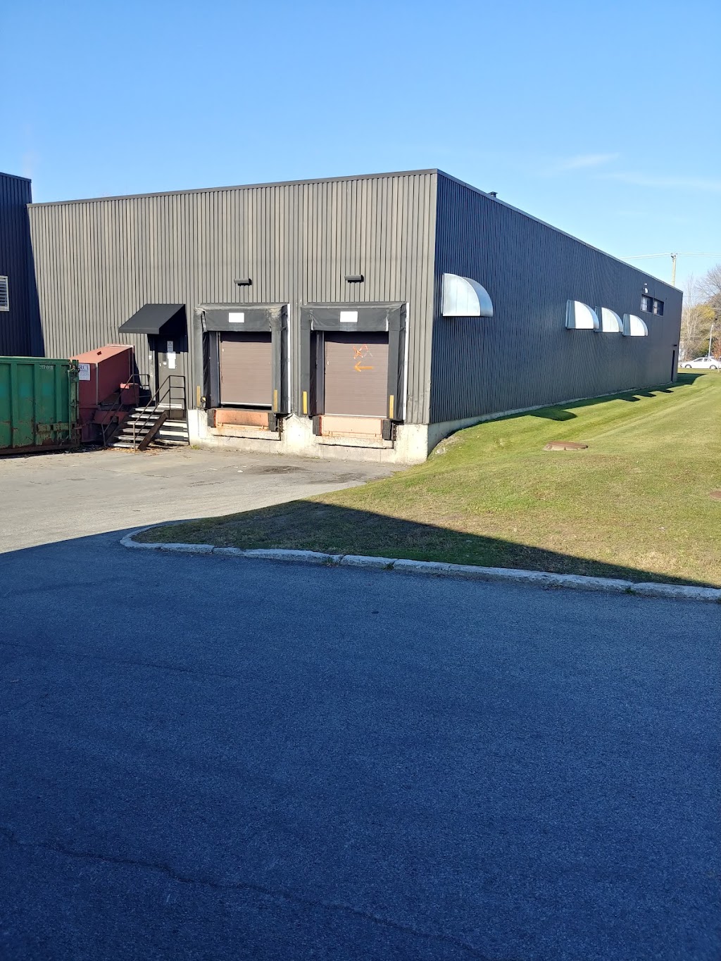 Luminis | 260 Av. Labrosse, Pointe-Claire, QC H9R 5L5, Canada | Phone: (514) 683-3883