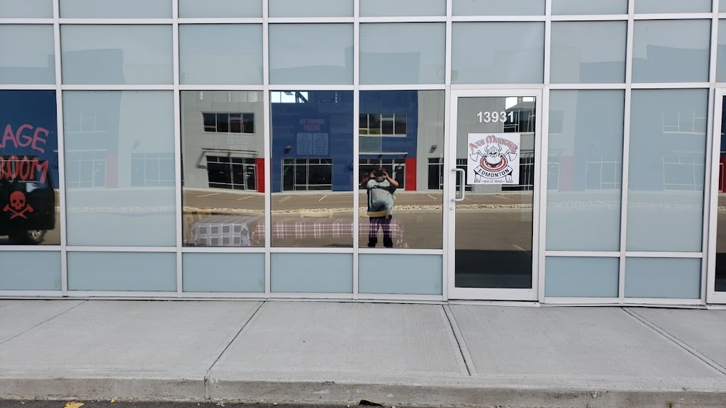 Axe Monkeys Edmonton | 13931 156 St NW, Edmonton, AB T6V 1J1, Canada | Phone: (780) 667-4293