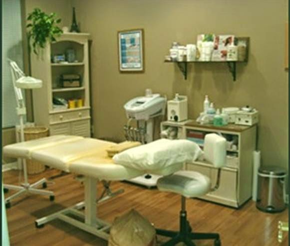 Confident Image Chez France | 36 Hiscott St Unit 100B, St. Catharines, ON L2R 1C8, Canada | Phone: (905) 931-0686