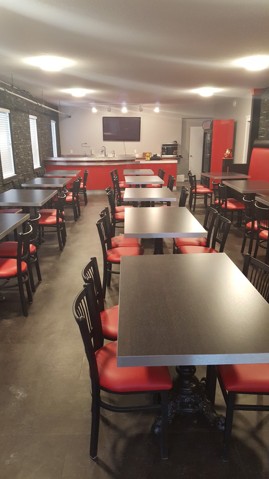 Sirs Food House | 432 Main St, Debden, SK S0J 0S0, Canada | Phone: (306) 724-7477