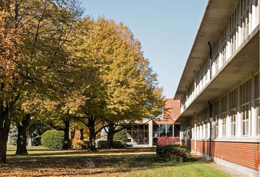 South Grenville District High School | 1000 Edward St N, Prescott, ON K0E, Canada | Phone: (613) 925-2855