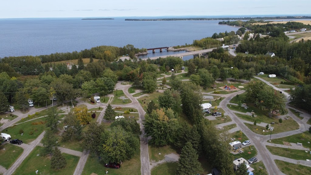 Camping Val-Jalbert | 95 Rue Saint-George, Chambord, QC G0W 1G0, Canada | Phone: (888) 675-3132