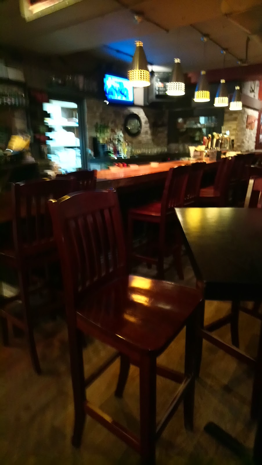 Mikes Place | 1125 Colonel By Drive, Ottawa, ON K1S 5B6, Canada | Phone: (613) 520-6681
