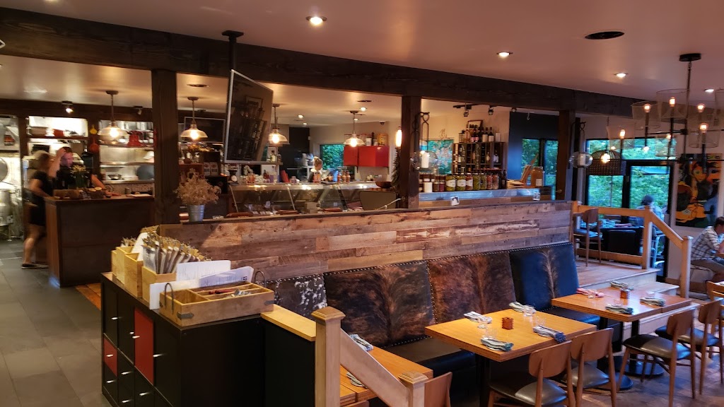 Boucherie & Restaurant Les Têtes de Cochon | 15 Rue Maurice Aveline, Sainte-Adèle, QC J8B 2M8, Canada | Phone: (450) 745-4047