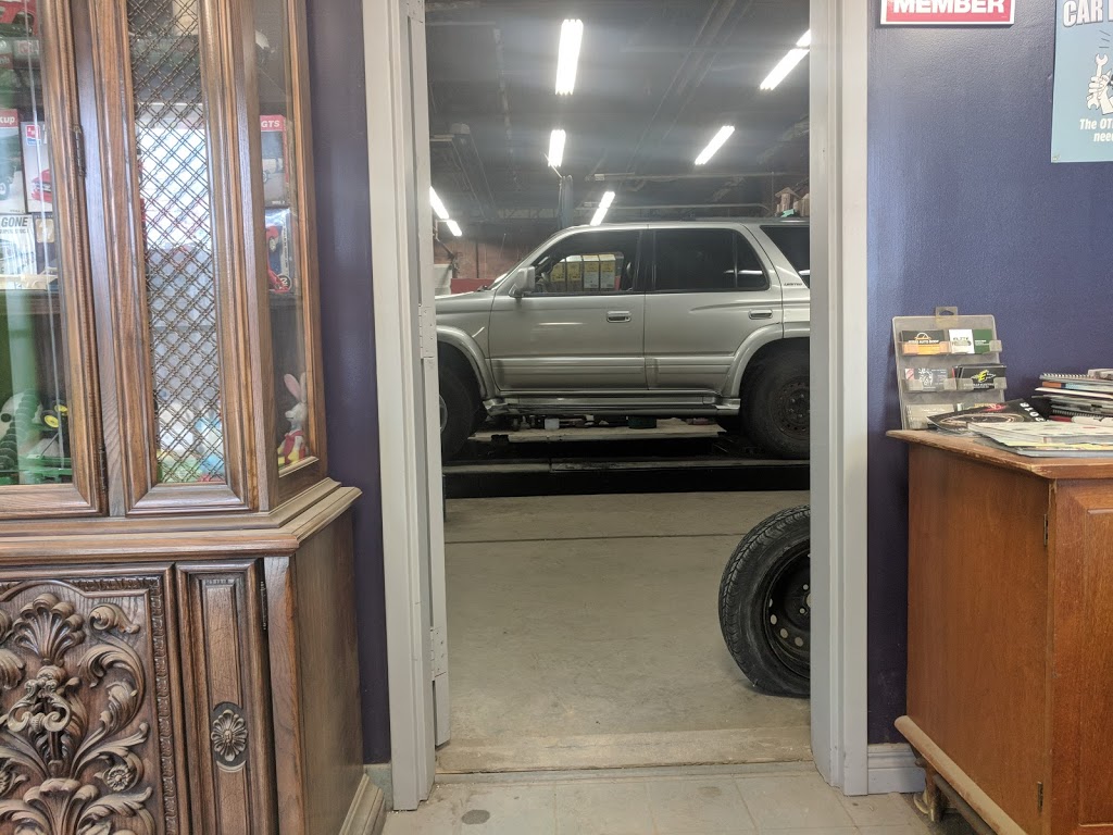 T.H. Custom Auto | 91 Hollinger Crescent, Kitchener, ON N2K 2Y8, Canada | Phone: (519) 570-2256