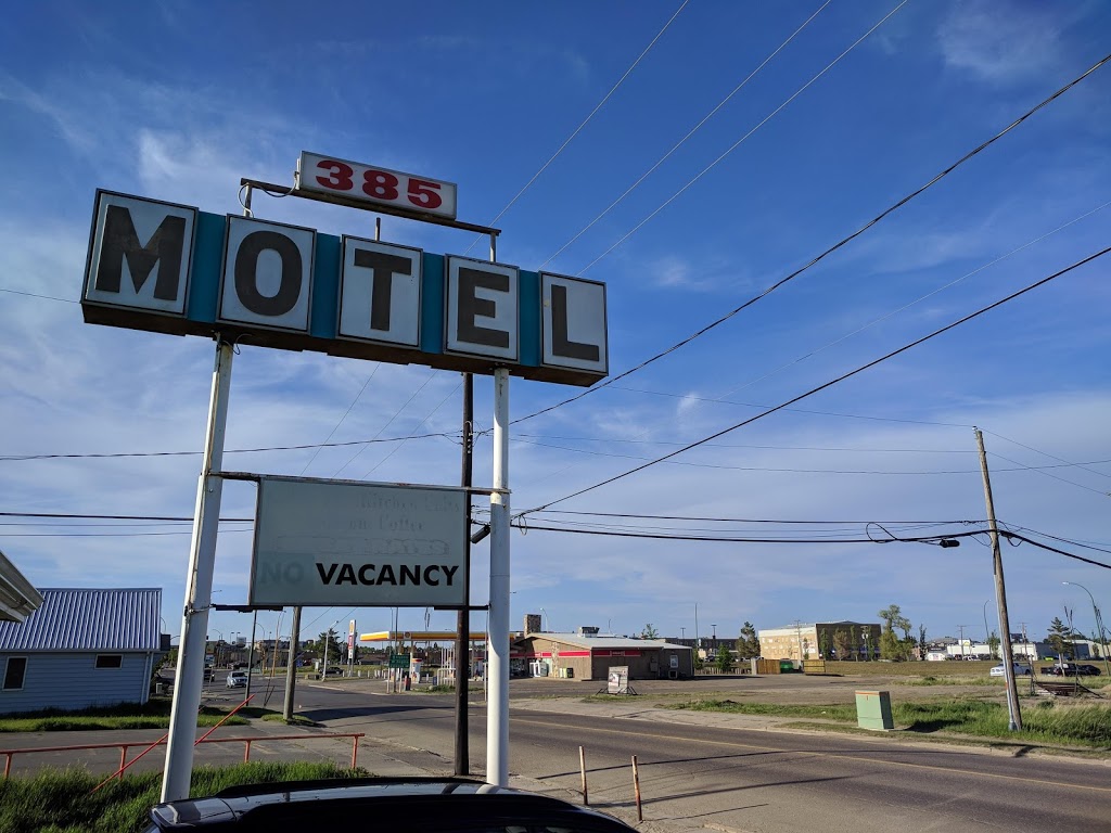 385 Motel | 3 2 Ave SW, Weyburn, SK S4H 2J3, Canada | Phone: (306) 891-8913