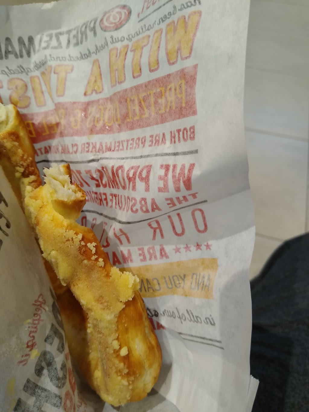 Pretzelmaker | 221 Glendale Ave, St. Catharines, ON L2T 2K9, Canada | Phone: (905) 704-1493