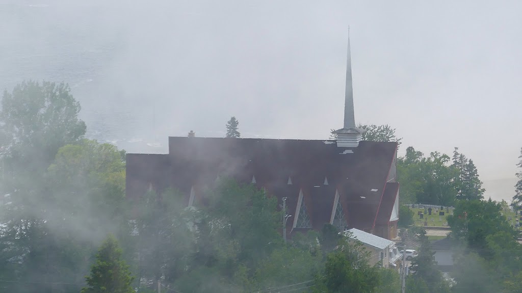 Presbytere De Tadoussac | 180 de lEglise, Tadoussac, QC G0T 2A0, Canada | Phone: (418) 235-4324
