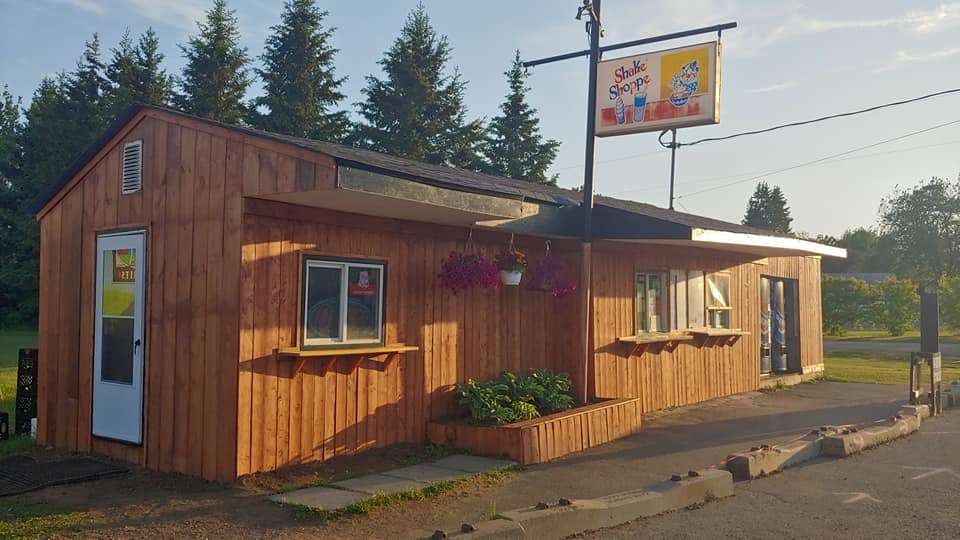 The Shake Shoppe | 4763 HWY 11/17, Kakabeka Falls, ON P0T 1W0, Canada | Phone: (807) 709-8686