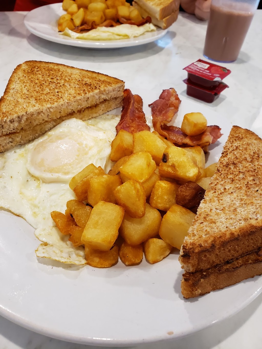 The Gold Bean Cafe | 21 Beech Hill Rd, Chester Basin, NS B0J 1K0, Canada | Phone: (902) 627-2914