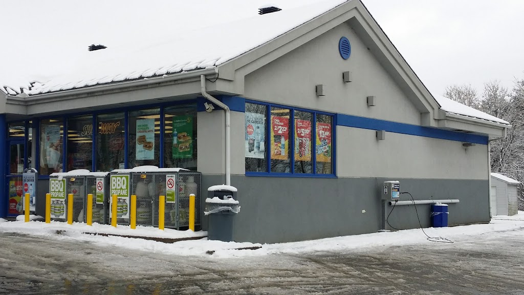 Restaurant SUBWAY | Ultramar Convenience Store 2662 montee st, Saint-Lazare, QC J7T 2H9, Canada | Phone: (450) 458-7150