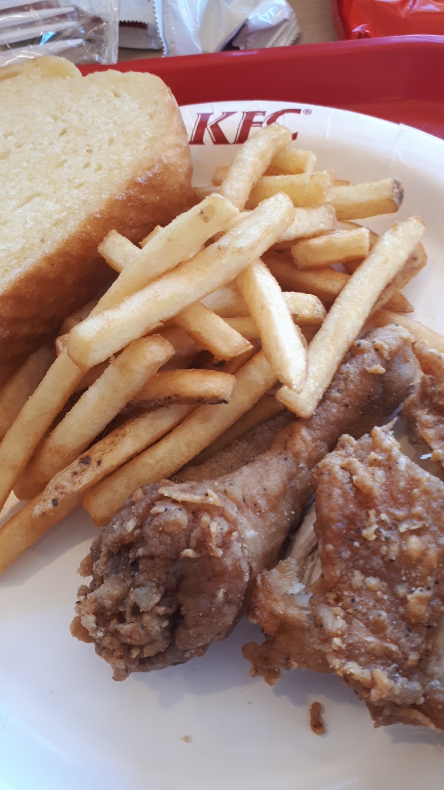 KFC | 10090 88 Ave, Fort Saskatchewan, AB T8L 0J4, Canada | Phone: (780) 998-4411
